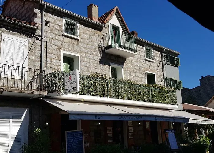 Restaurant L'aiglon Szálloda *