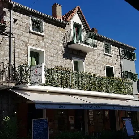 Restaurant L'aiglon Hotell *